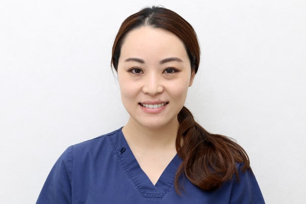 歯科医師 本間 玲奈